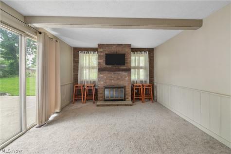939 Genoa Avenue NW Massillon OH 44646