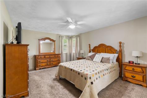 939 Genoa Avenue NW Massillon OH 44646