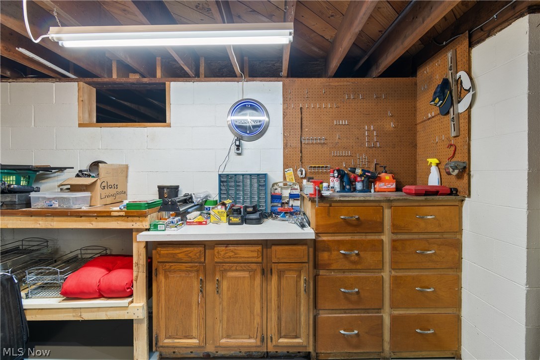 939 Genoa Avenue NW Massillon OH 44646