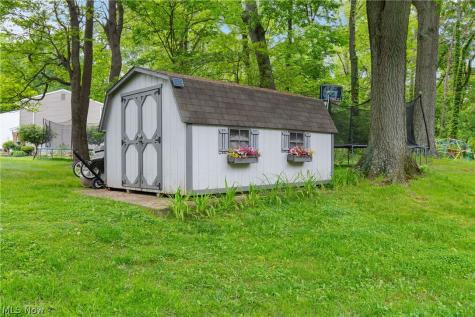 939 Genoa Avenue NW Massillon OH 44646
