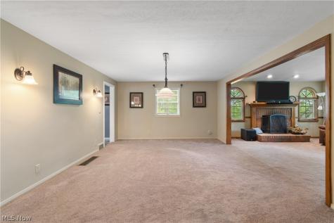939 Genoa Avenue NW Massillon OH 44646