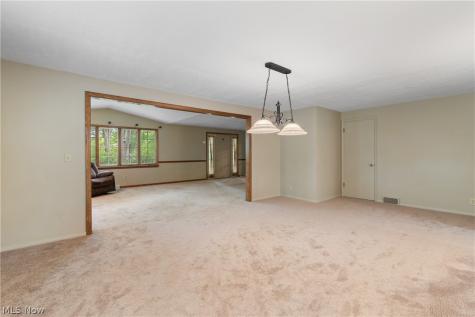 939 Genoa Avenue NW Massillon OH 44646