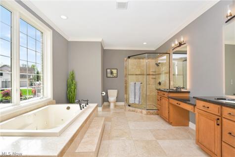 6610 Cummings Court Solon OH 44139