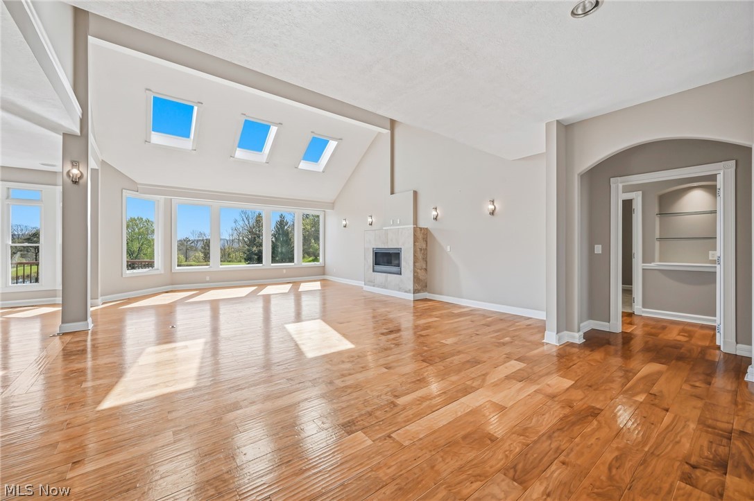 1803 Whisper Bluff Trail Hinckley OH 44233