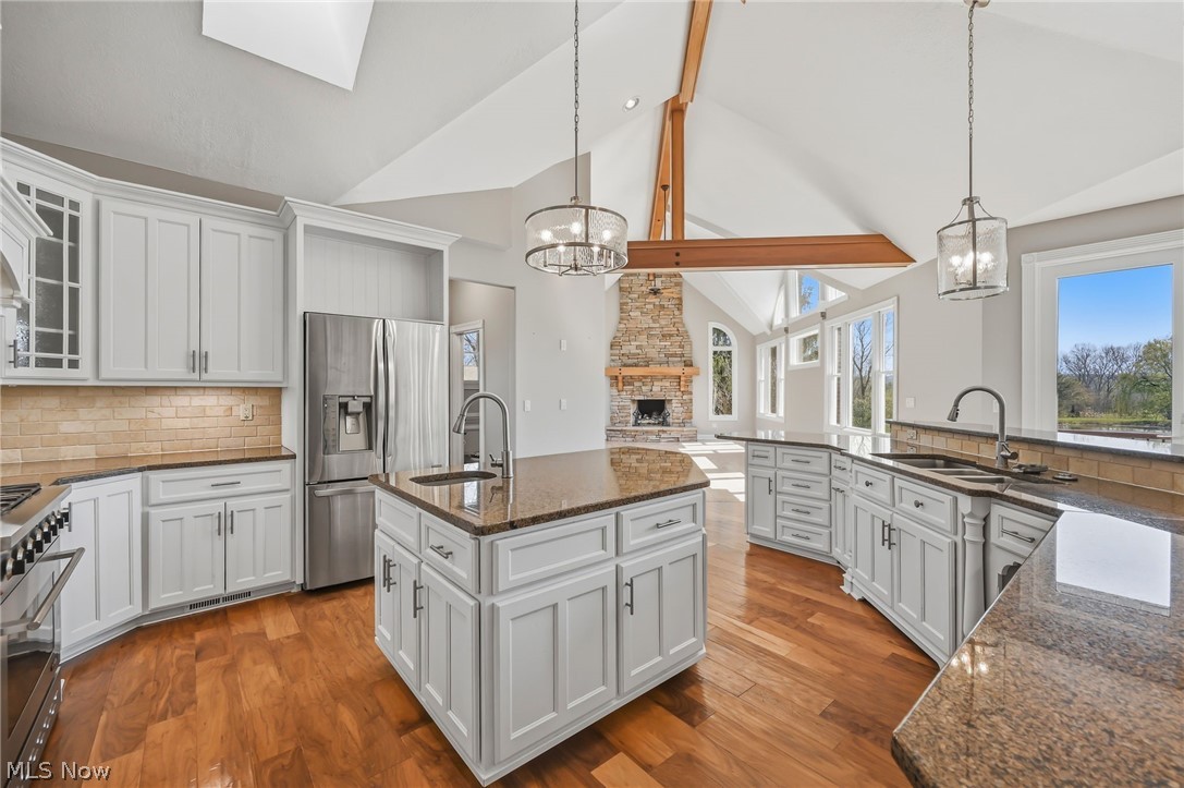 1803 Whisper Bluff Trail Hinckley OH 44233