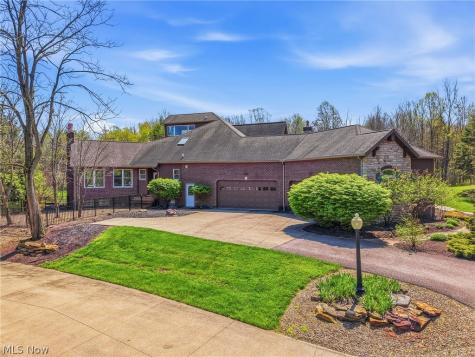 1803 Whisper Bluff Trail Hinckley OH 44233
