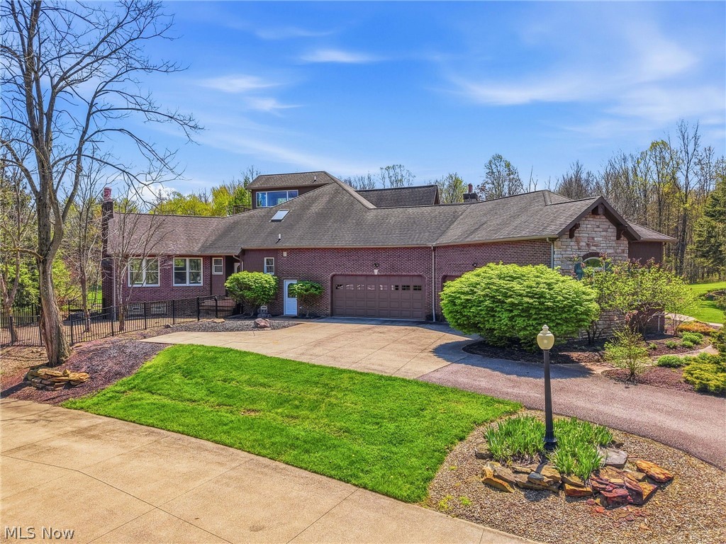 1803 Whisper Bluff Trail Hinckley OH 44233