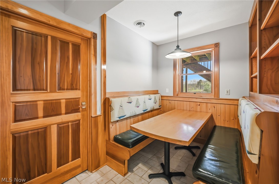 1803 Whisper Bluff Trail Hinckley OH 44233