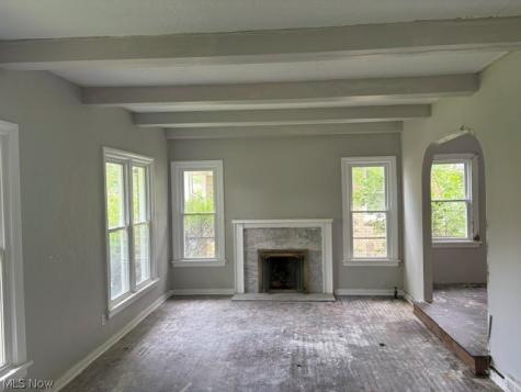 3061 Albion Road Cleveland OH 44120