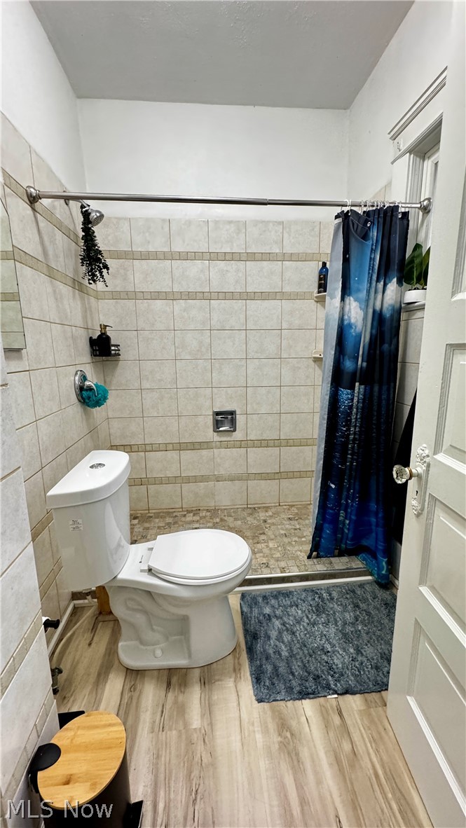4001 E 54th Street Newburgh Heights OH 44105