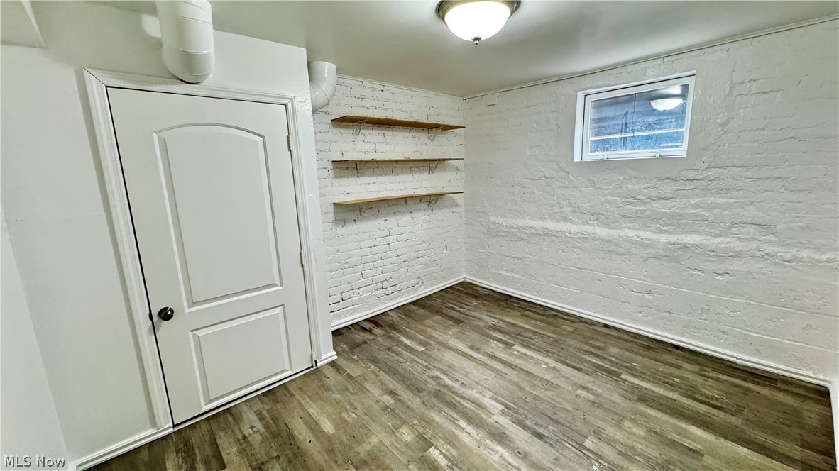 4001 E 54th Street Newburgh Heights OH 44105