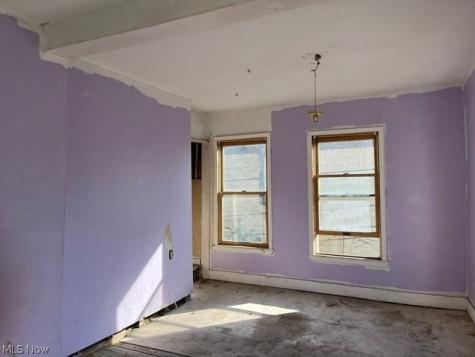 9514 Silk Avenue Cleveland OH 44102