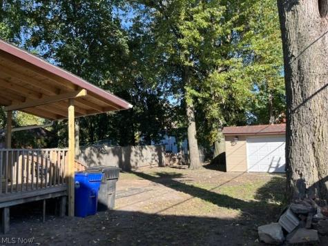 9514 Silk Avenue Cleveland OH 44102