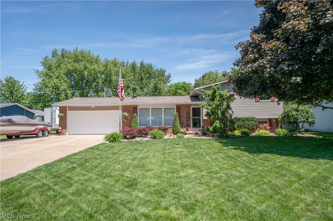 8026 Garnet Avenue NE Canton OH 44721