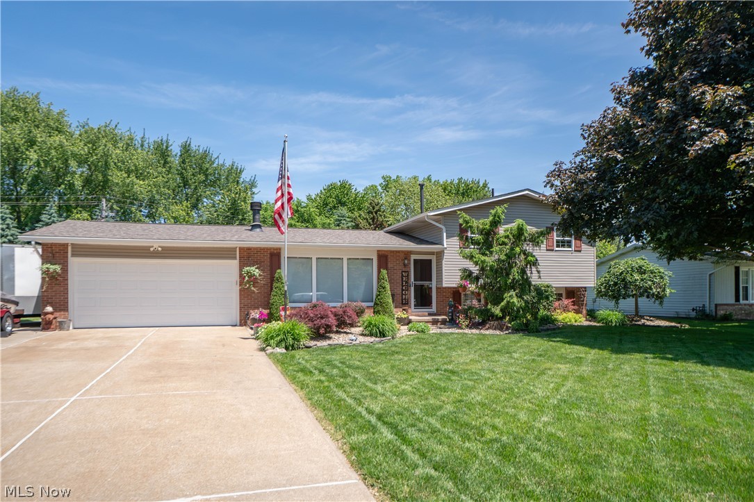 8026 Garnet Avenue NE Canton OH 44721