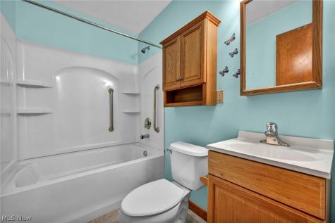 5818 Smith Road Brook Park OH 44142