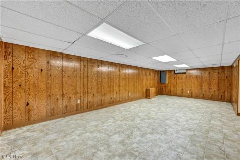 5818 Smith Road Brook Park OH 44142