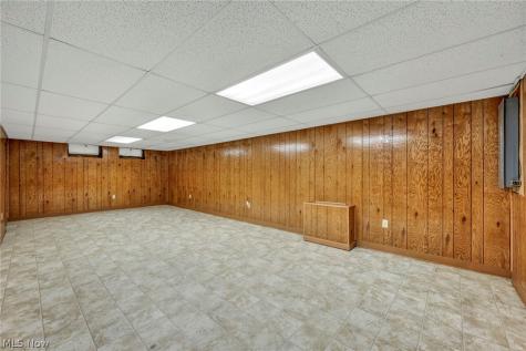 5818 Smith Road Brook Park OH 44142