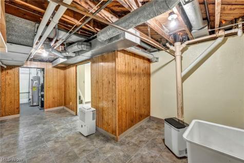 5818 Smith Road Brook Park OH 44142