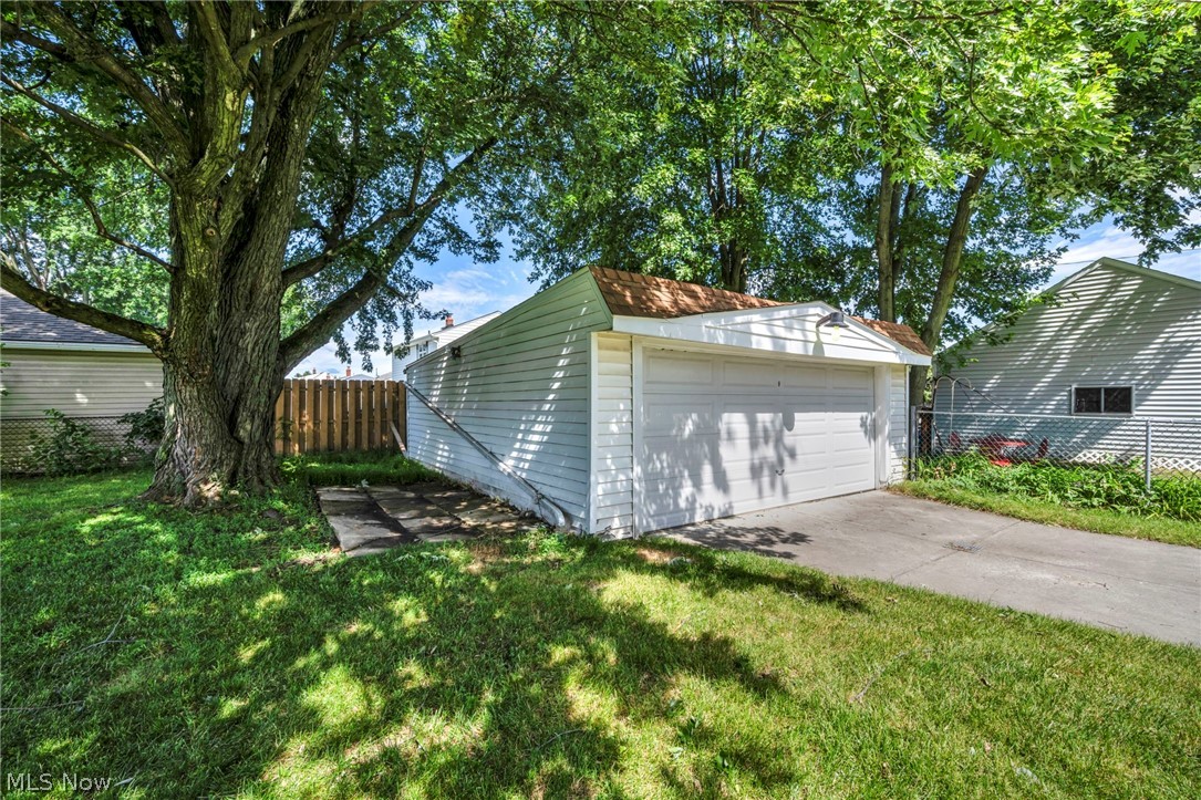 5818 Smith Road Brook Park OH 44142