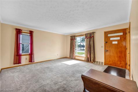 5818 Smith Road Brook Park OH 44142