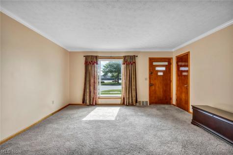 5818 Smith Road Brook Park OH 44142