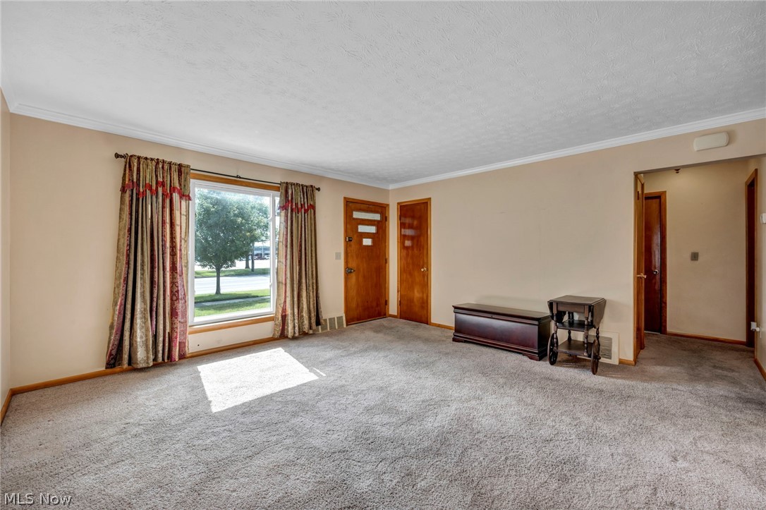 5818 Smith Road Brook Park OH 44142