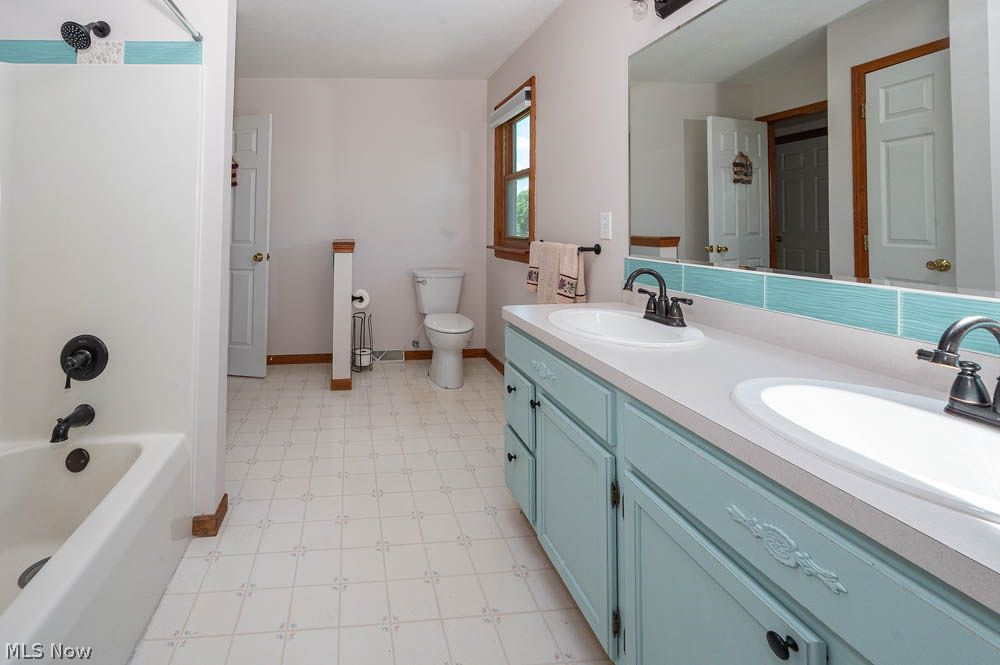 11800 Detwiler Road Columbiana OH 44408