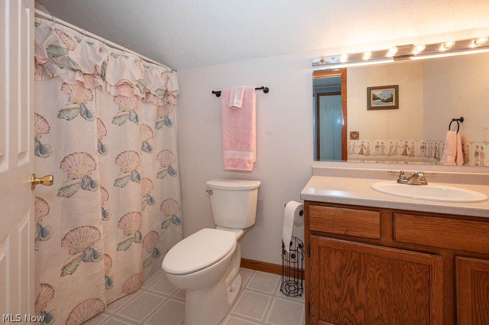 11800 Detwiler Road Columbiana OH 44408
