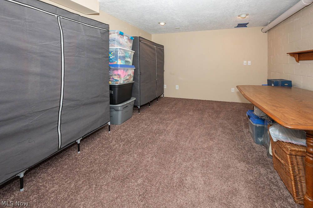 11800 Detwiler Road Columbiana OH 44408