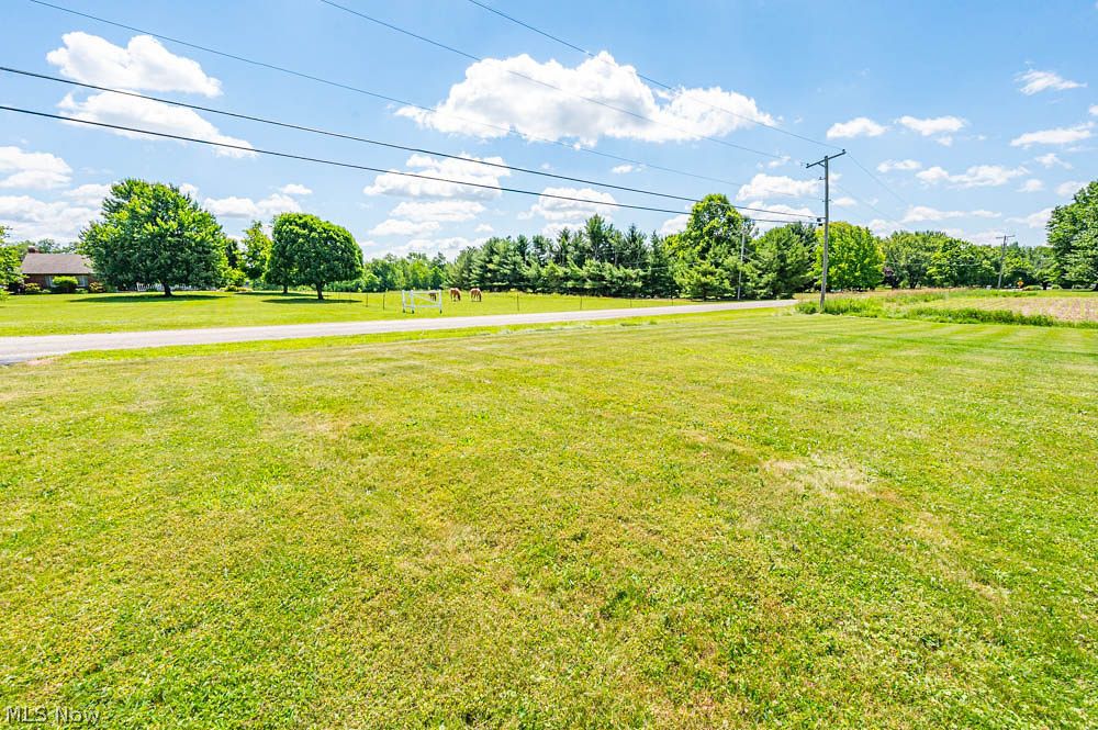 11800 Detwiler Road Columbiana OH 44408