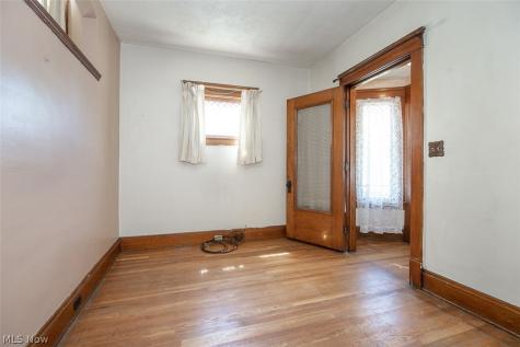 4253 W 50th Street Cleveland OH 44144