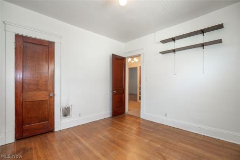 4253 W 50th Street Cleveland OH 44144