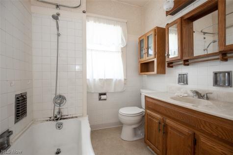 4253 W 50th Street Cleveland OH 44144