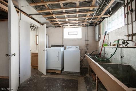 4253 W 50th Street Cleveland OH 44144