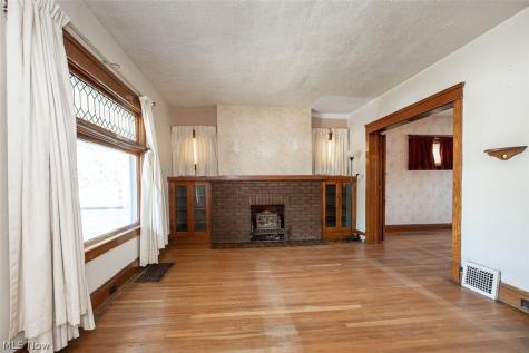 4253 W 50th Street Cleveland OH 44144