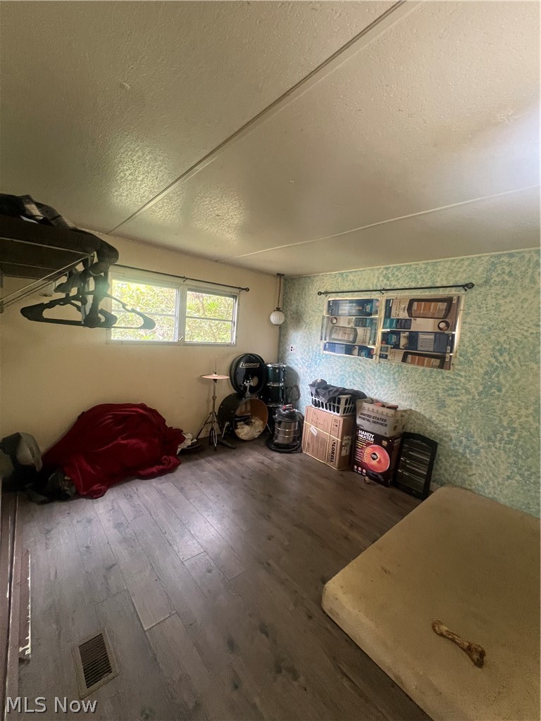 4300 Creek Road Conneaut OH 44030