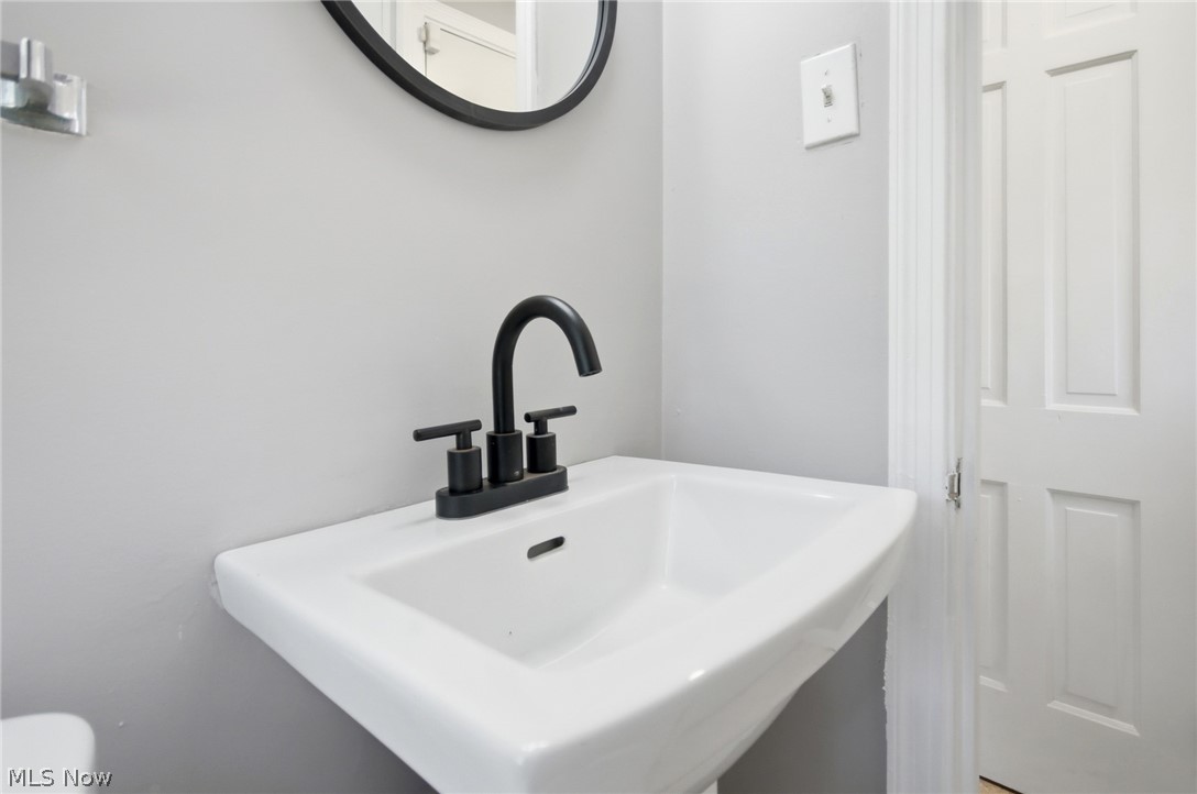 1159 Brandon Road Cleveland Heights OH 44112