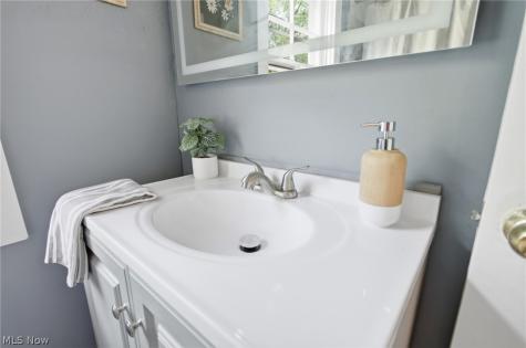 1159 Brandon Road Cleveland Heights OH 44112