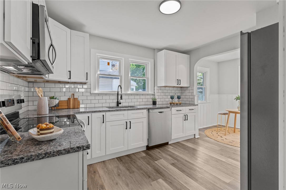 1282 Neptune Avenue Akron OH 44301