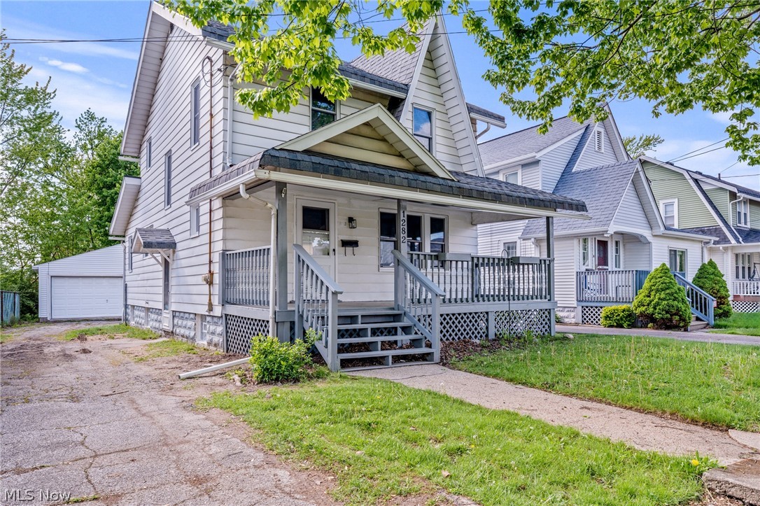 1282 Neptune Avenue Akron OH 44301