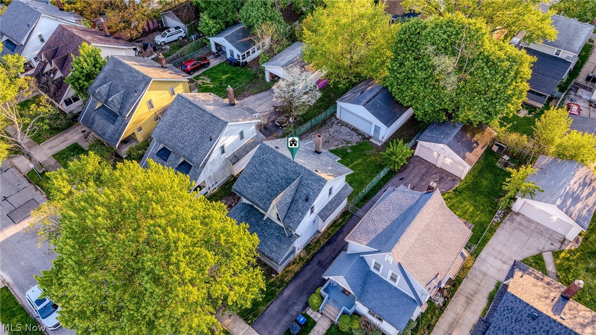1282 Neptune Avenue Akron OH 44301