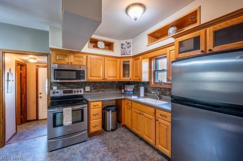 708 N 7th Street Marietta OH 45750
