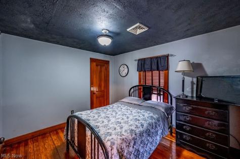 708 N 7th Street Marietta OH 45750