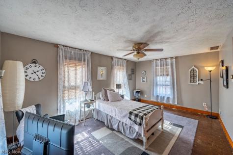 708 N 7th Street Marietta OH 45750