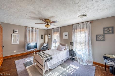 708 N 7th Street Marietta OH 45750