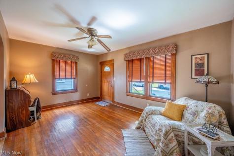 708 N 7th Street Marietta OH 45750