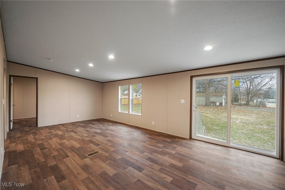 541 Lincoln Avenue Struthers OH 44471