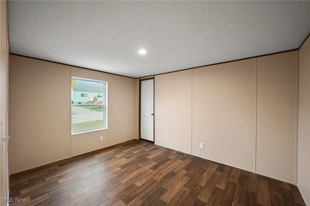 541 Lincoln Avenue Struthers OH 44471