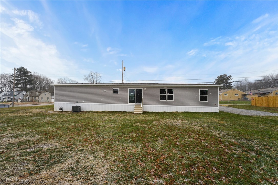 541 Lincoln Avenue Struthers OH 44471